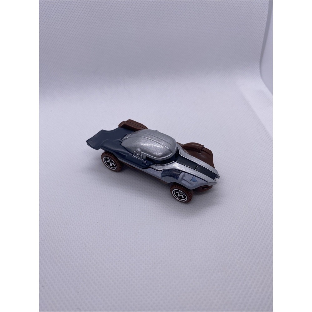 Hot Wheels Star Wars The Mandalorian Car Diecast 1:64 Silver Brown FYT35 2019